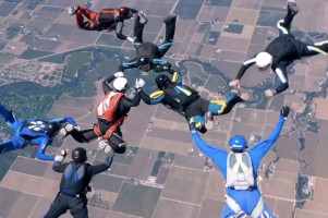 Really sharp footage from a Panasonic Lumix GH2 skydive video